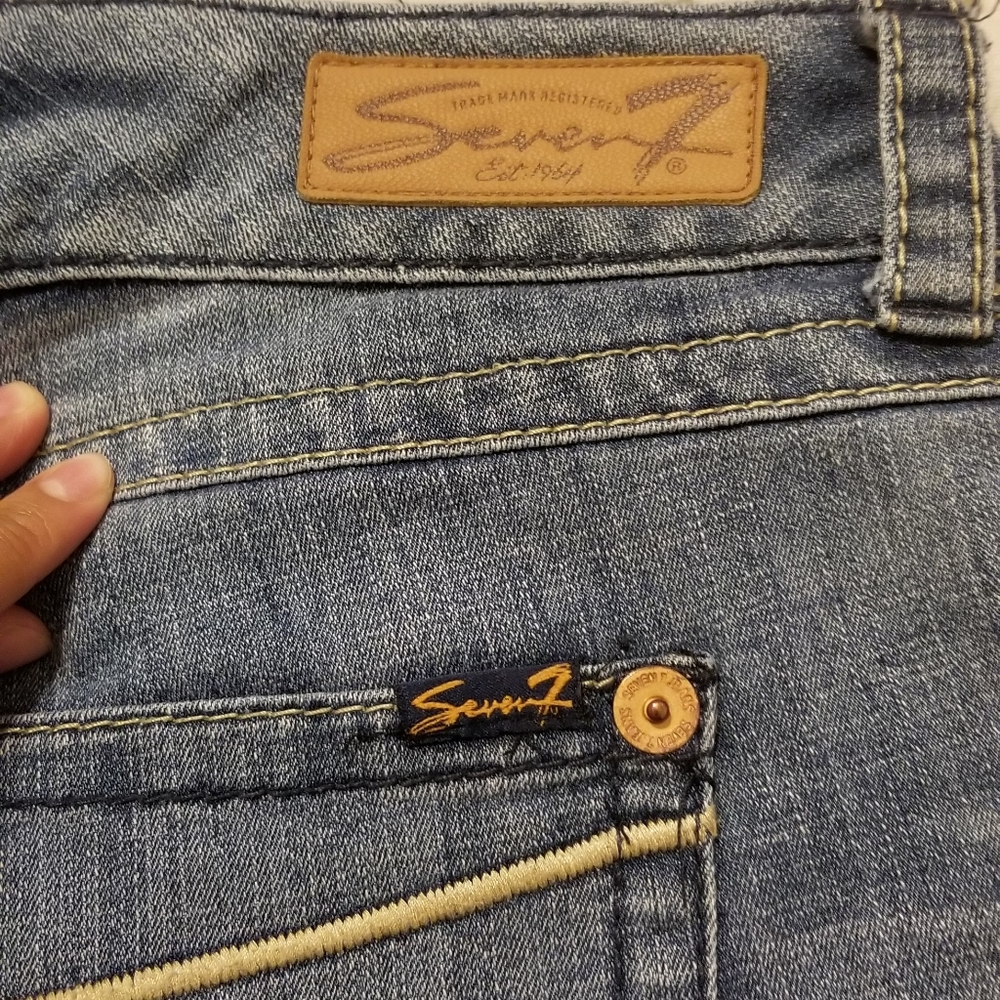 Seven7 Luxe Flare Fit Jeans